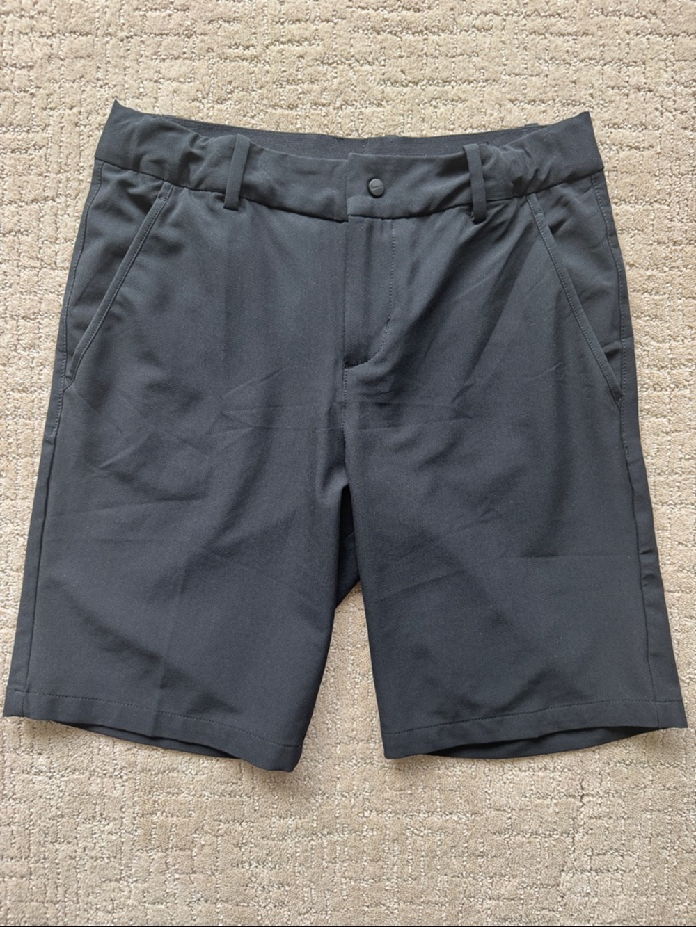 Nike Golf Shorts • Youth Large • Black
